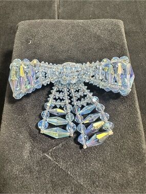🔥RARE Vtg 1950’s-60’s Vendome Glass Aurora Borealis Bow Accent Brooch